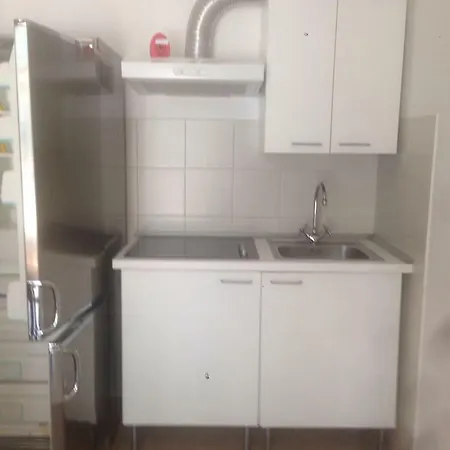 Logonovo 2000 بيت للعطل *